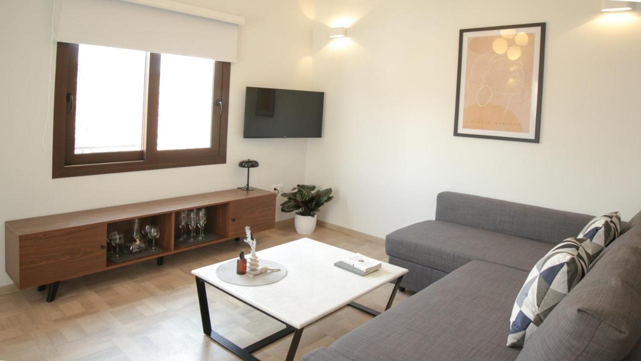 Onos - 2 Bedroom 2 Bathroom Penthouse With Terrace In Old Town กาลามาตา ภายนอก รูปภาพ